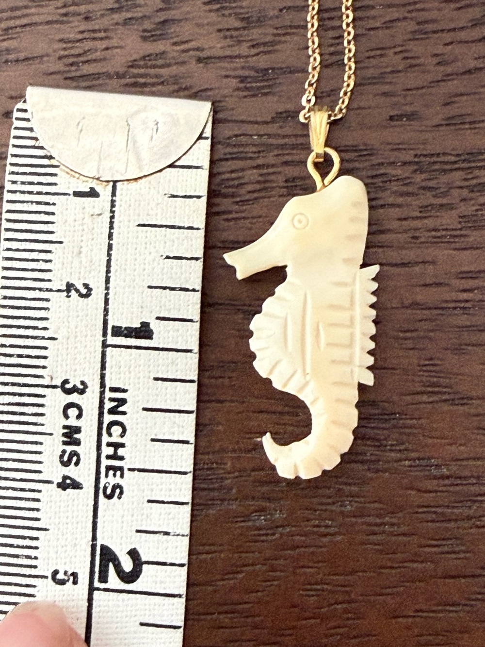 Carved ox bone seahorse pendant gold tone chain - Picture 7 of 7